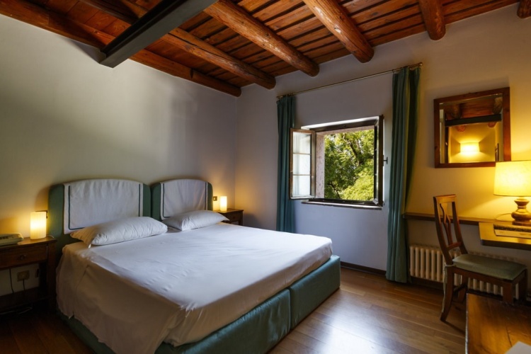 2 Bedrooms Quadruple Apartment