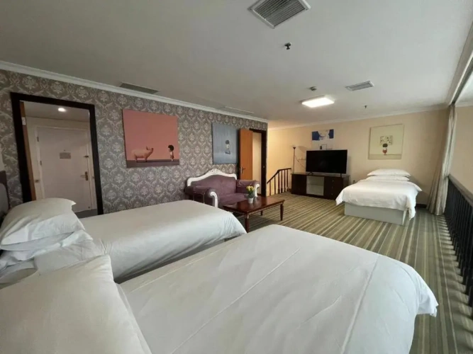 Triple Duplex Suite