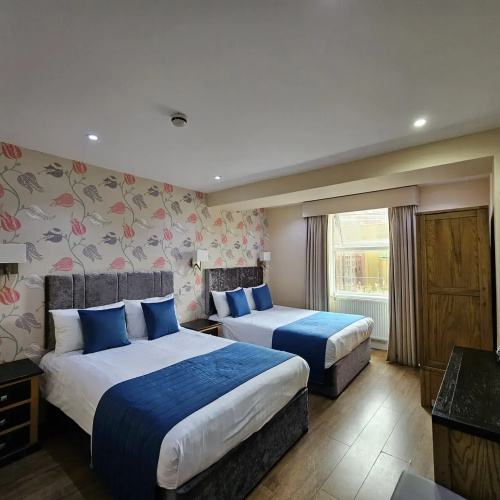 George Hotel