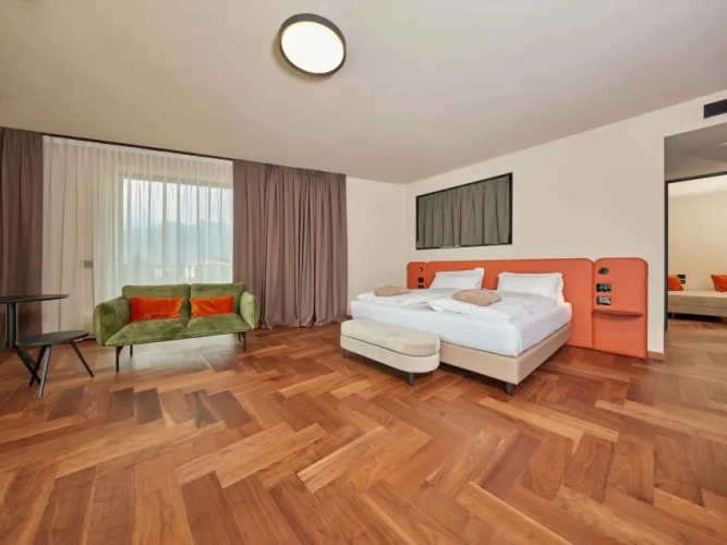 Somnium Sky Spa Suite