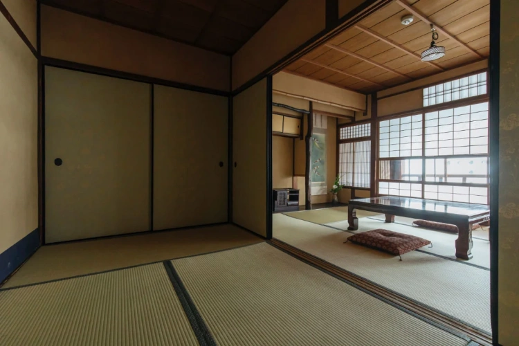 Tsuki room
