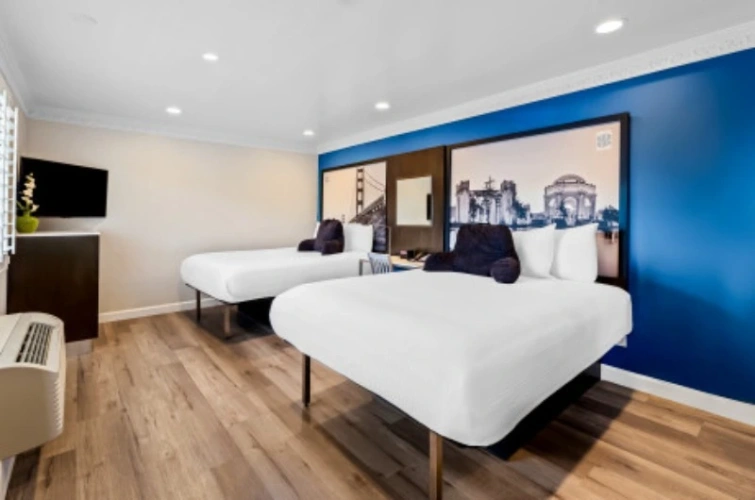 Twin room