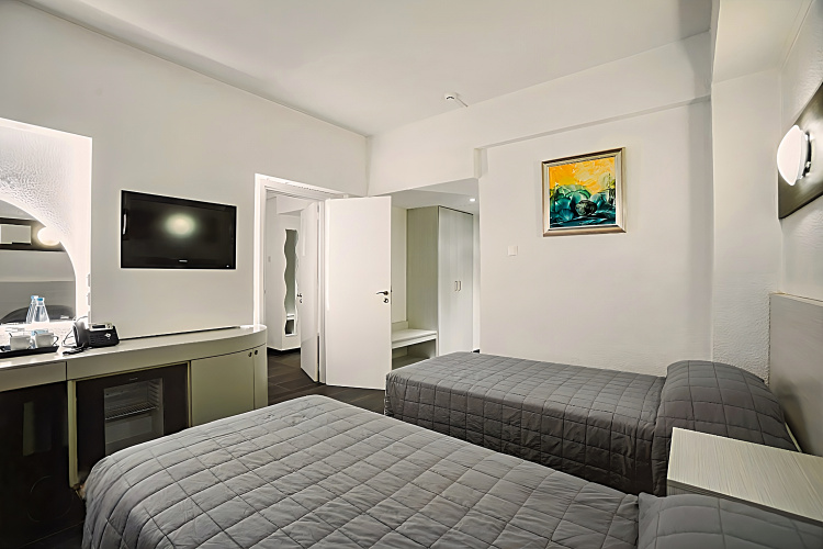 Sveltos Hotel