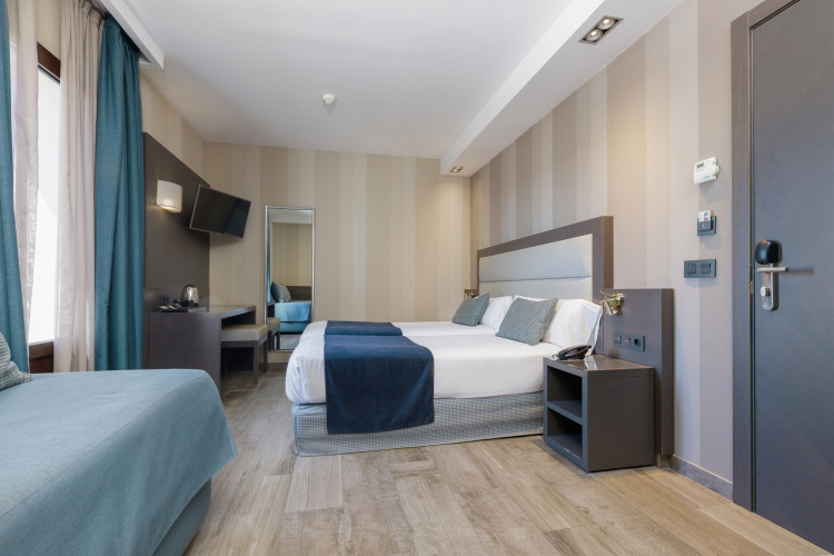 Hotel Reina Cristina