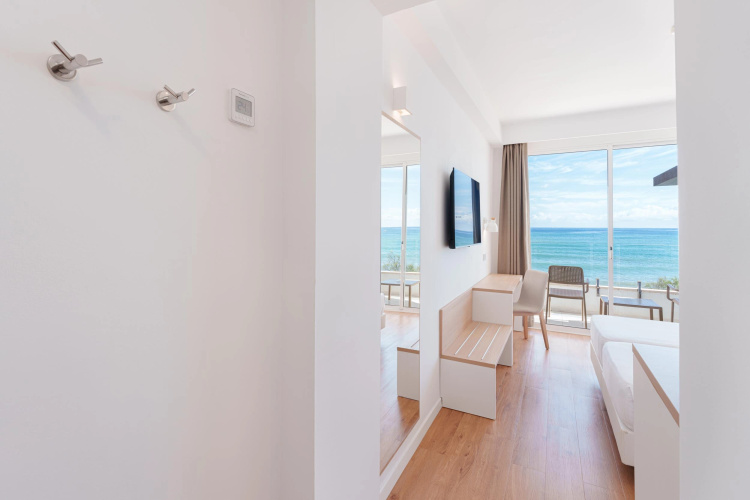 Ferrer Concord Hotel & Spa photo 7