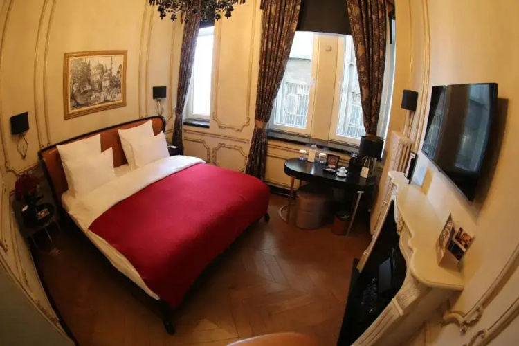 Comfort Double room with partial sea view