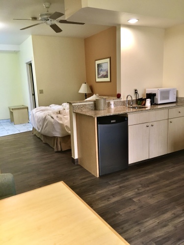 Lighthouse Suites Inn photo 12