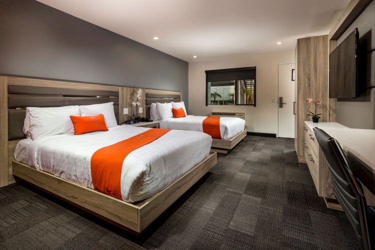 Twin room