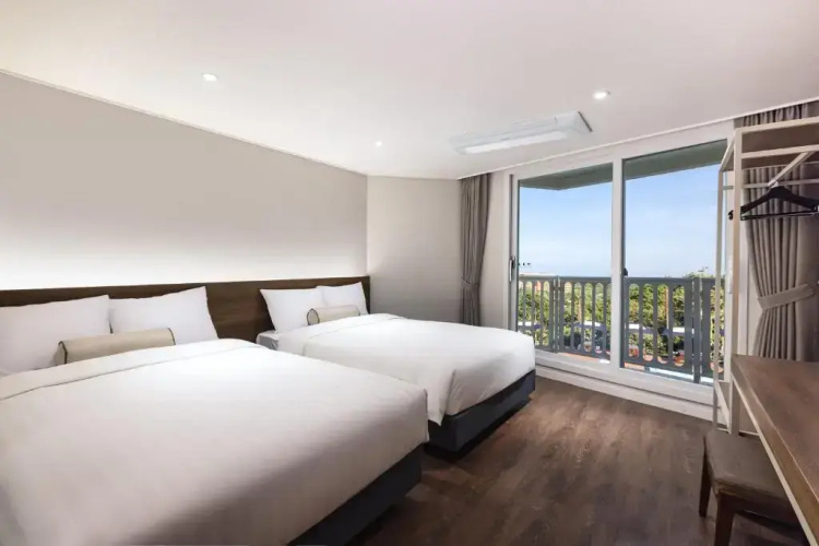 Kensington Resort Jeju Jungmun