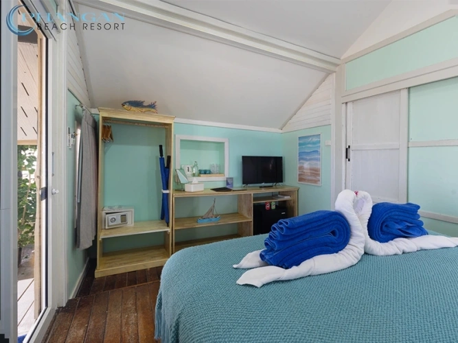 Beach Wooden Twin Garden Bungalow