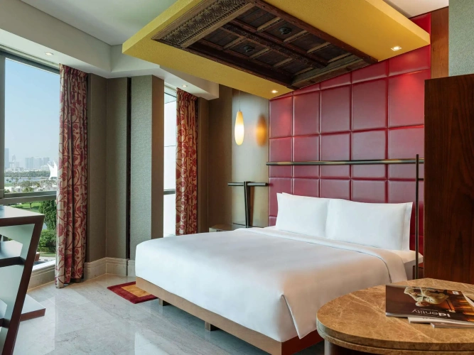 Presidential Double Suite with golf view
