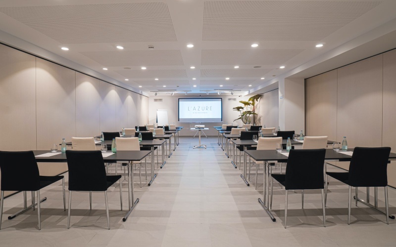 L'Azure Hotel photo 7