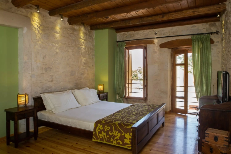 Mylopetra Superior Family Suite