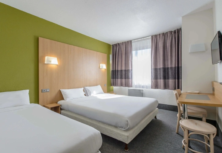 Triple room