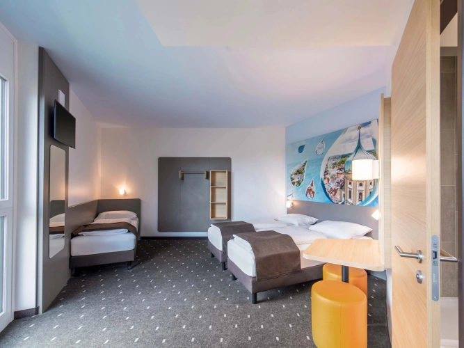 Triple room