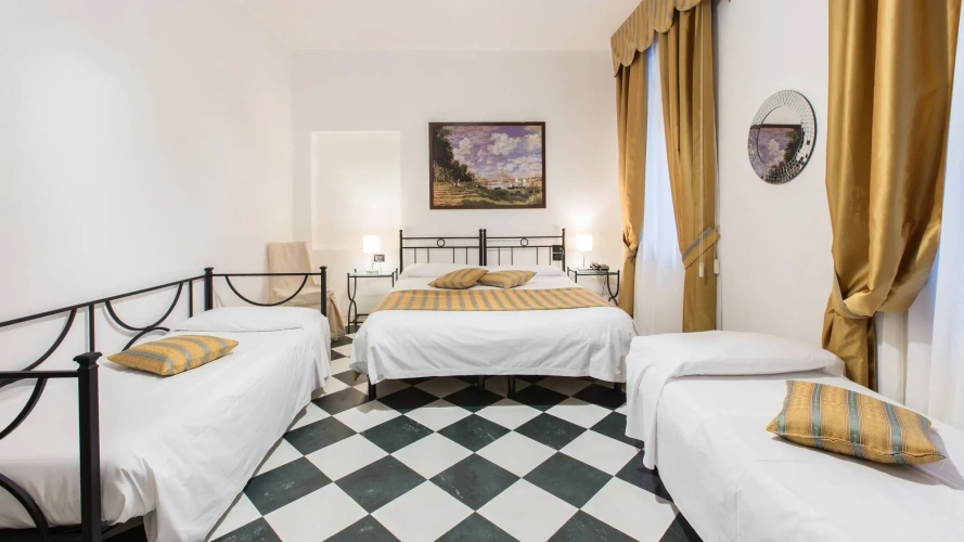 Standard Quadruple room