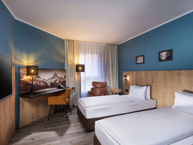 Standard Twin room