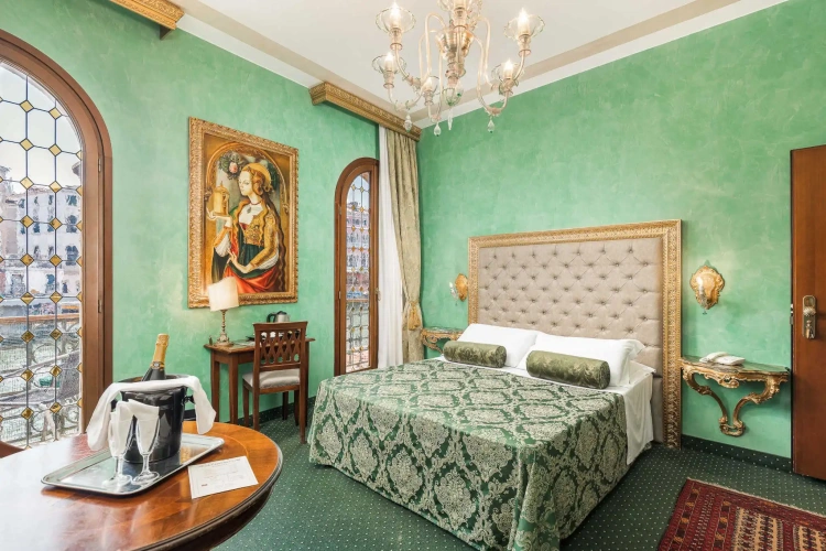 Luxury Double room view on the Canal Grande