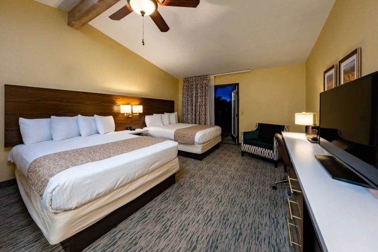 Deluxe Quadruple room