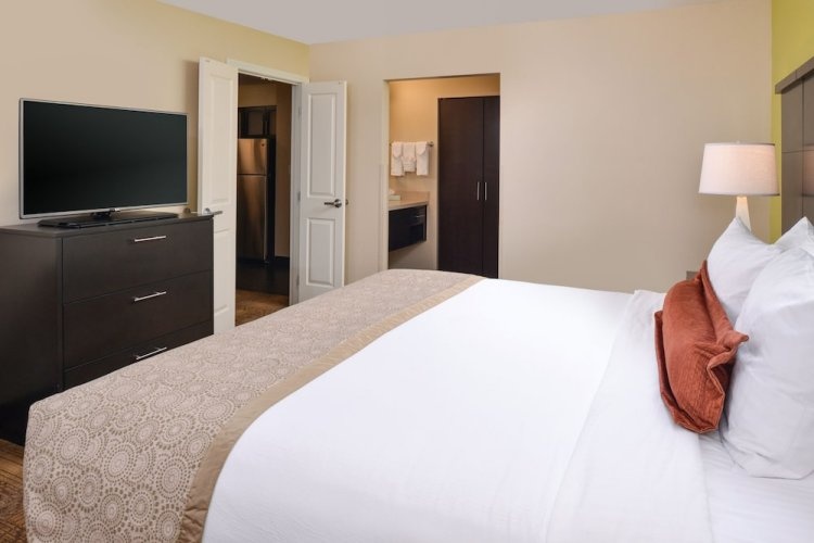 One Bedroom Double Suite