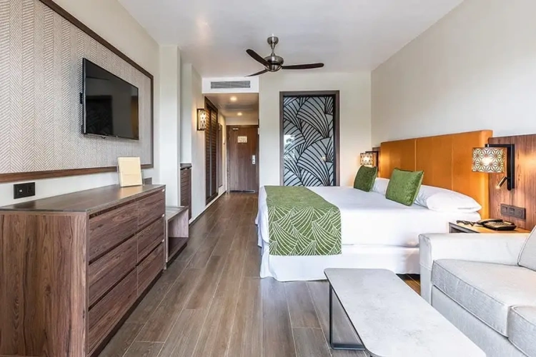 Double Junior Suite with courtyard view