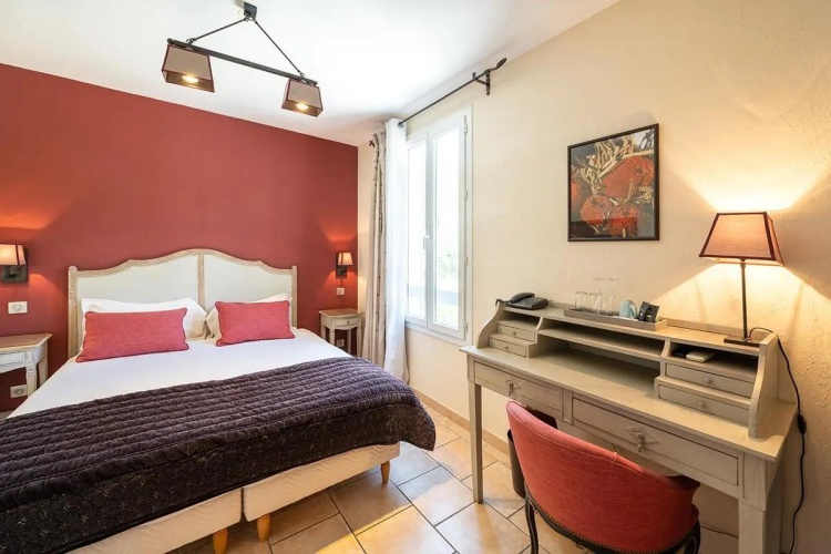 Executive Double room with hill view