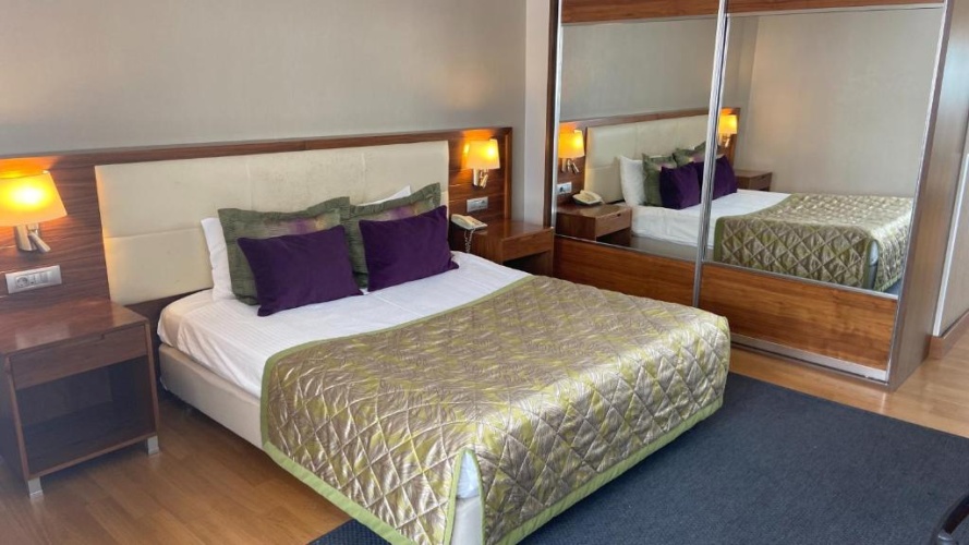 Terrace Double Suite