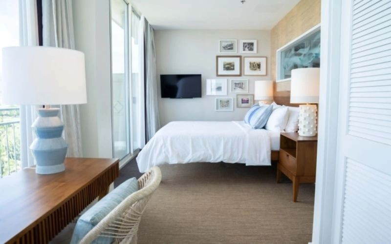 Kaimana Beach Hotel