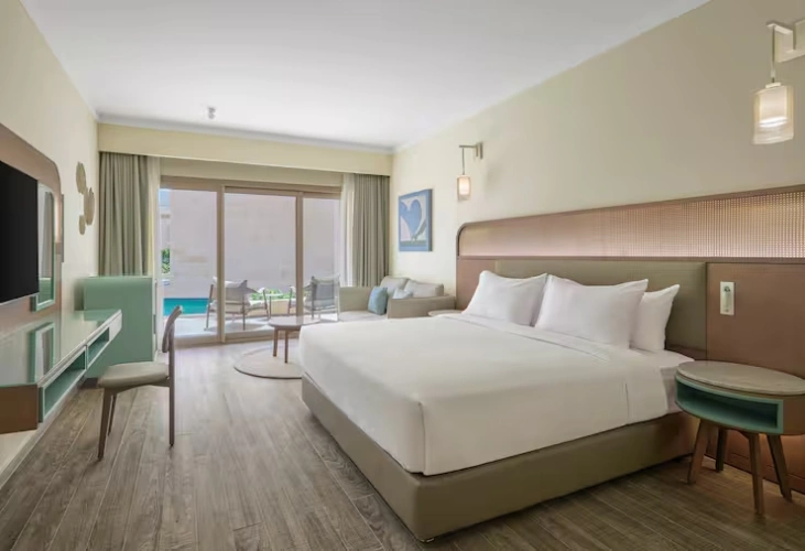 Superior Plunge Pool Access Double room