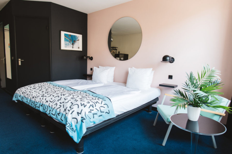 Medium Double room