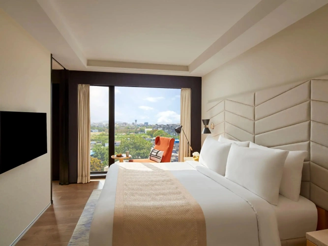 Centric Double Suite
