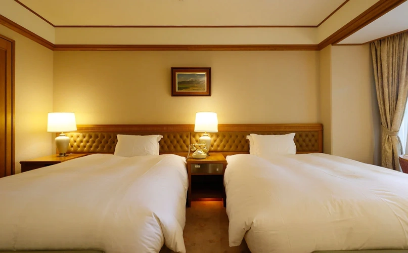 Crown Twin Suite