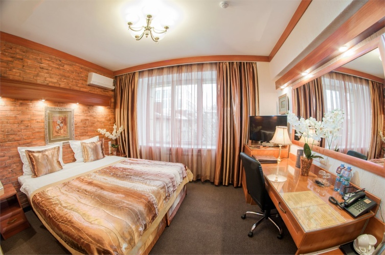 Superior Standard Double room with balcony