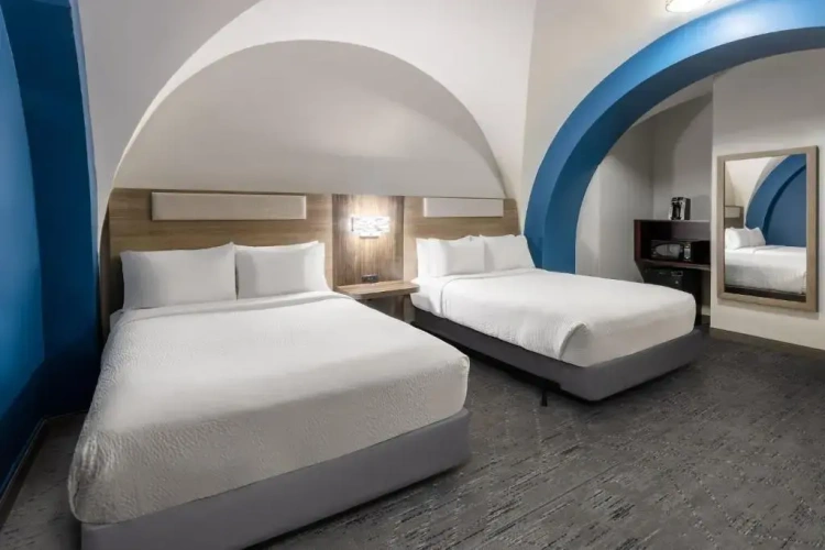 Accessible Quadruple Suite