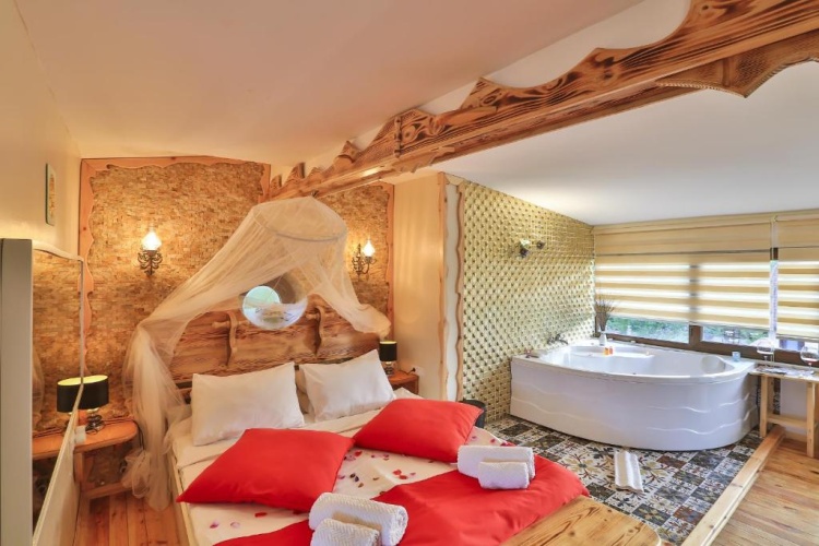 Deluxe Double Suite