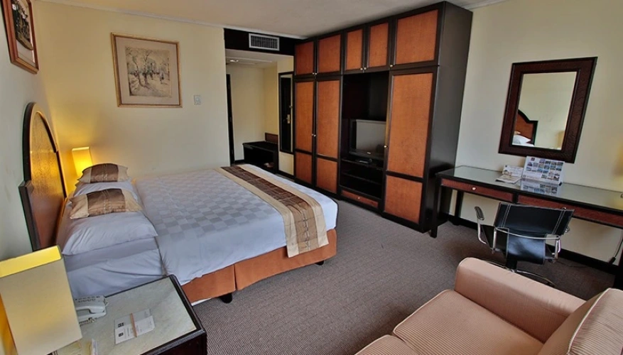 Twin Jayakarta Suite
