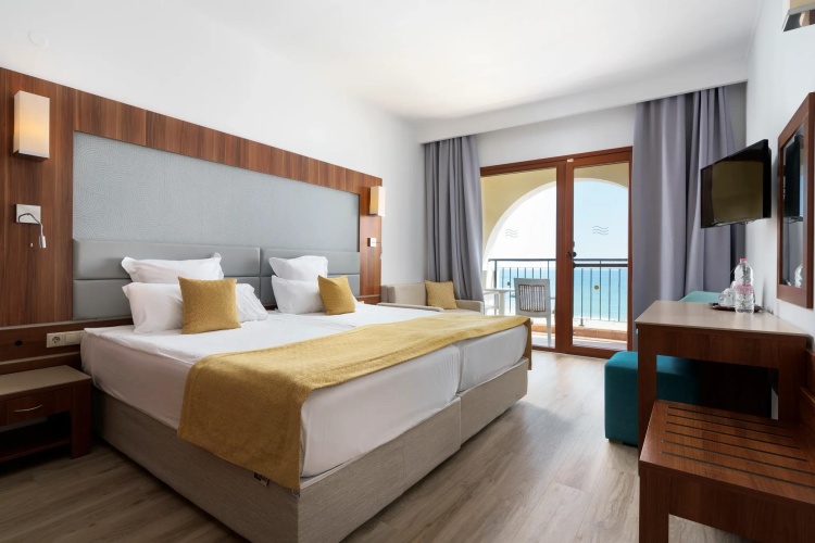 Double Club room with sea view