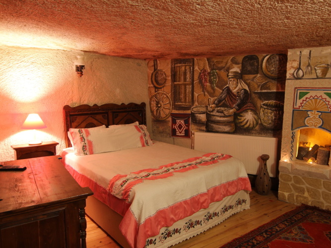 Elite Cave Double Suite