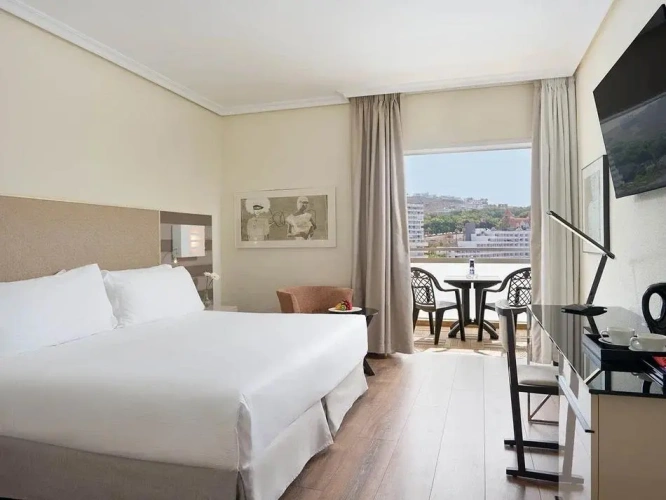 Twin room with balcony