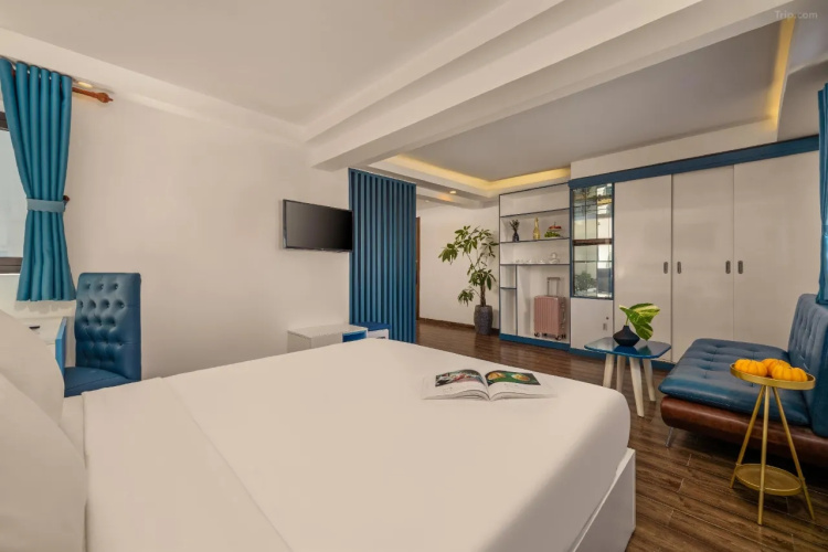 Sapphire Hotel