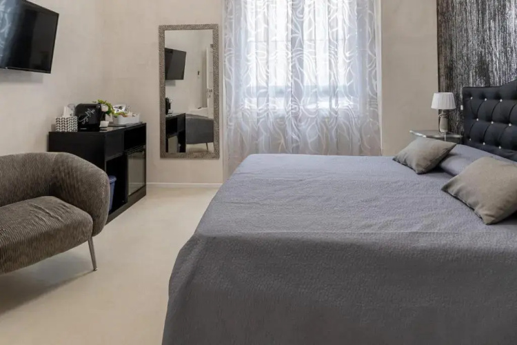 Flower Rooms Cagliari