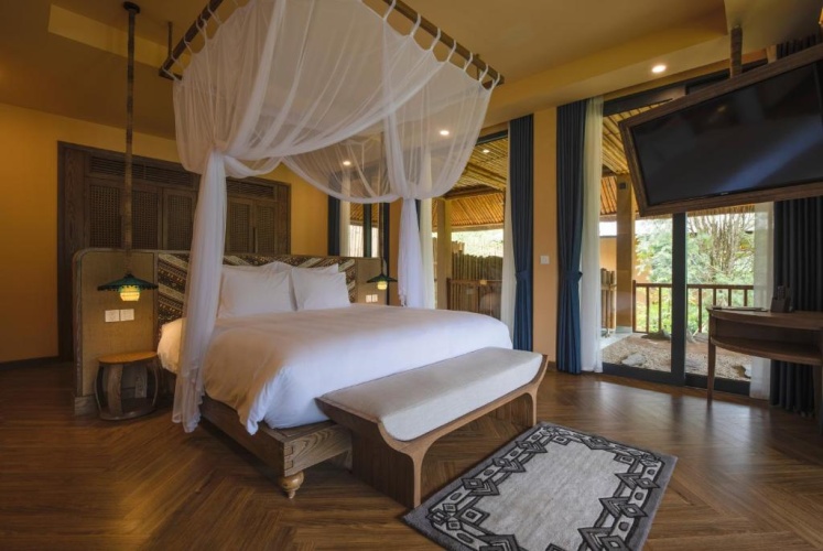 Deluxe Bungalow