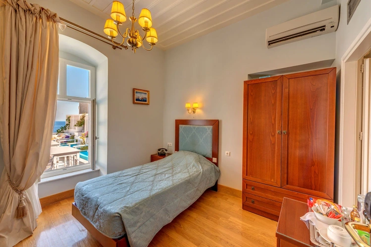Deluxe Single room