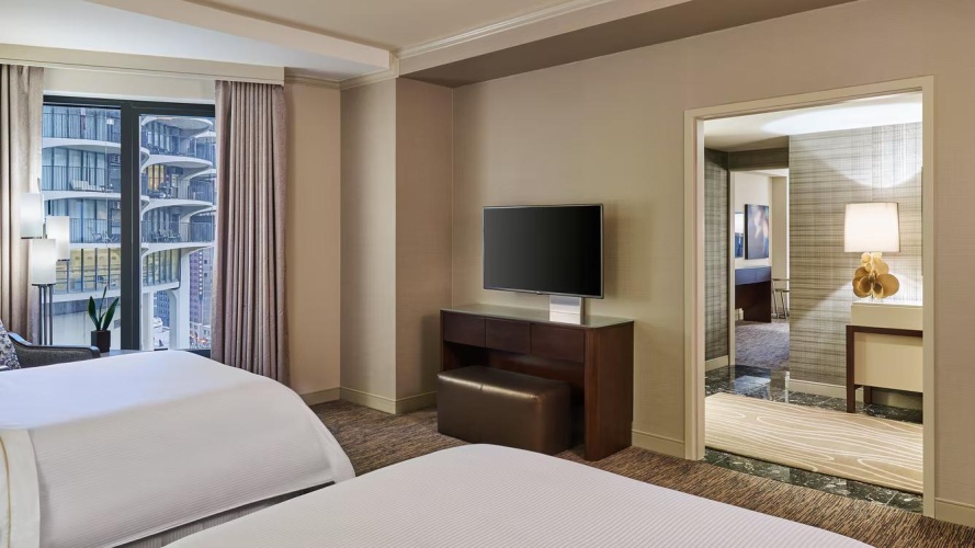 Luxury Twin Suite