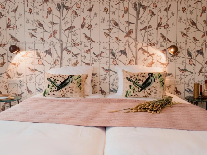 Large Twin Suite
