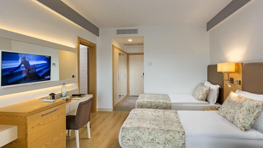 Standard Quadruple Family room