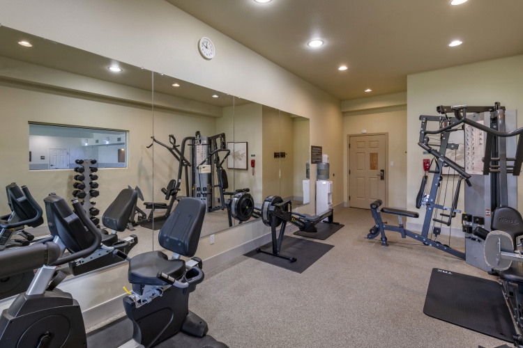 Best Western Plus Monica Royale Inn & Suites photo 19