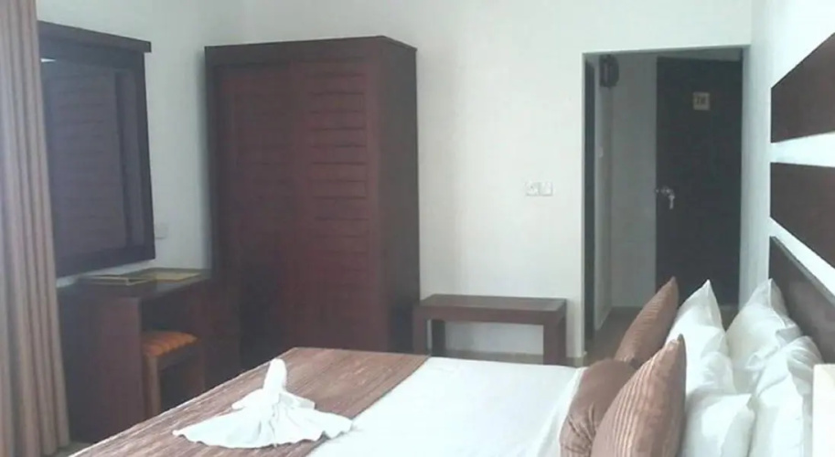 Avenra Beach Hotel
