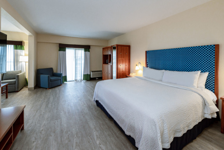 Corner Double Suite