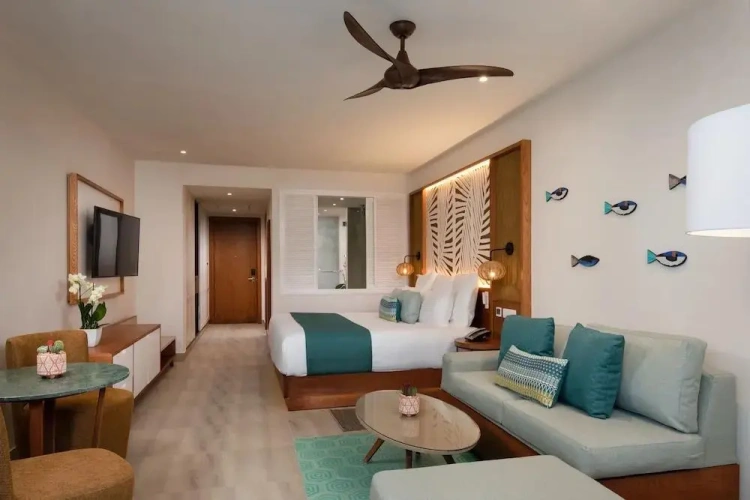 Preferred Club Double Junior Suite with ocean view